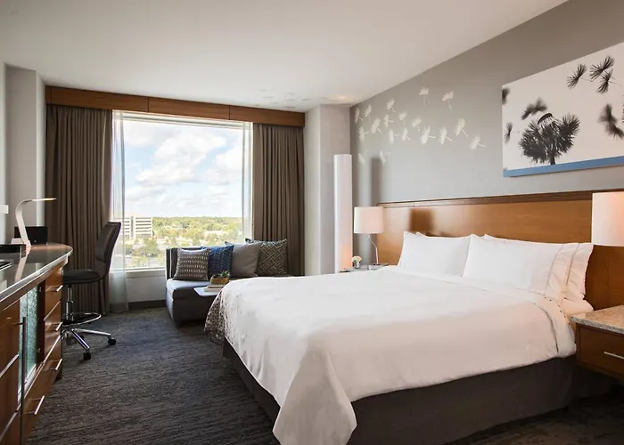 Top Hotels in Schaumburg for Unmatched Hospitality